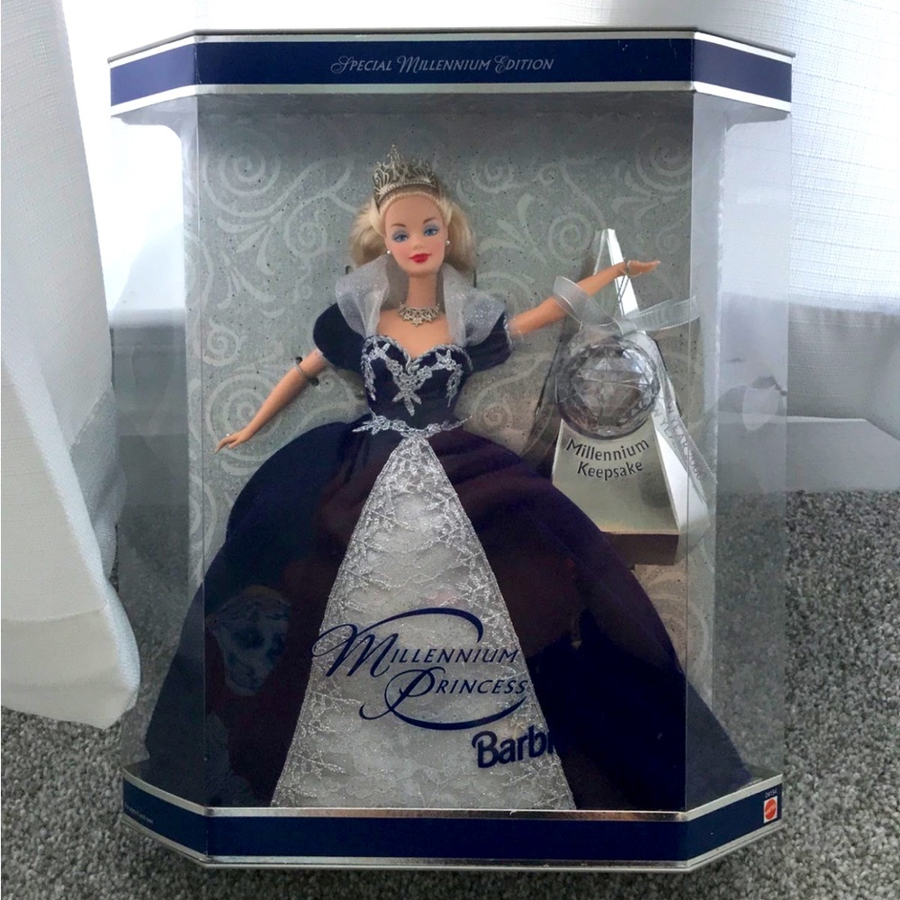 Collectible 2000 Special Millennium Edition Millennium Princess Barbie #24154
